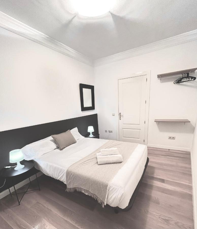 Pdv Rooms Madrid Bagian luar foto