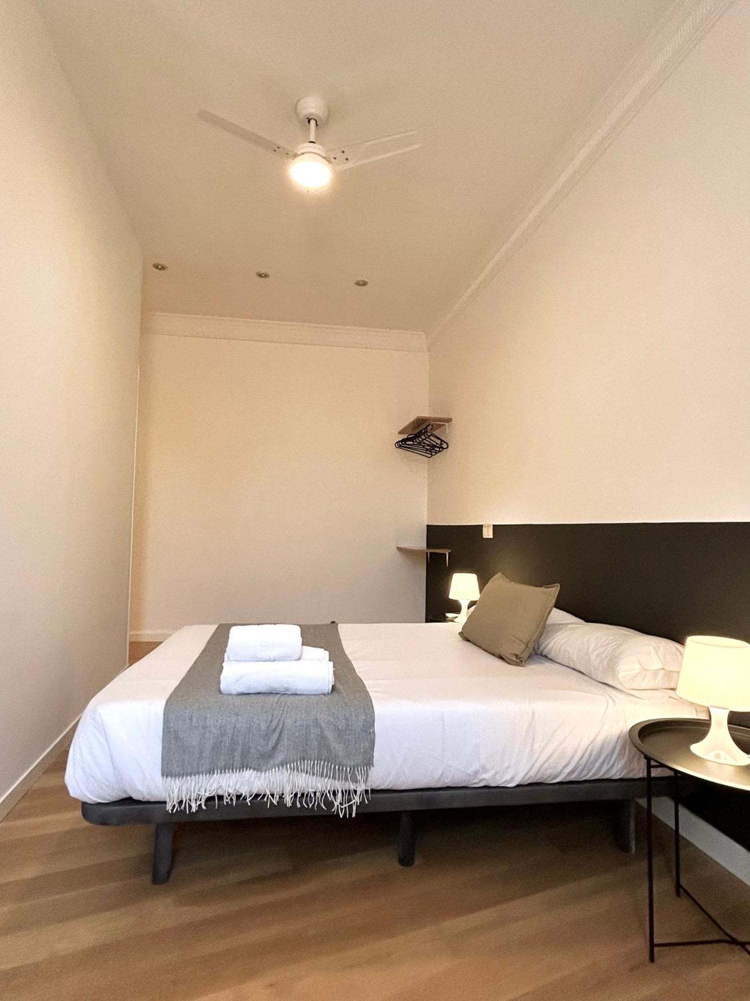 Pdv Rooms Madrid Bagian luar foto